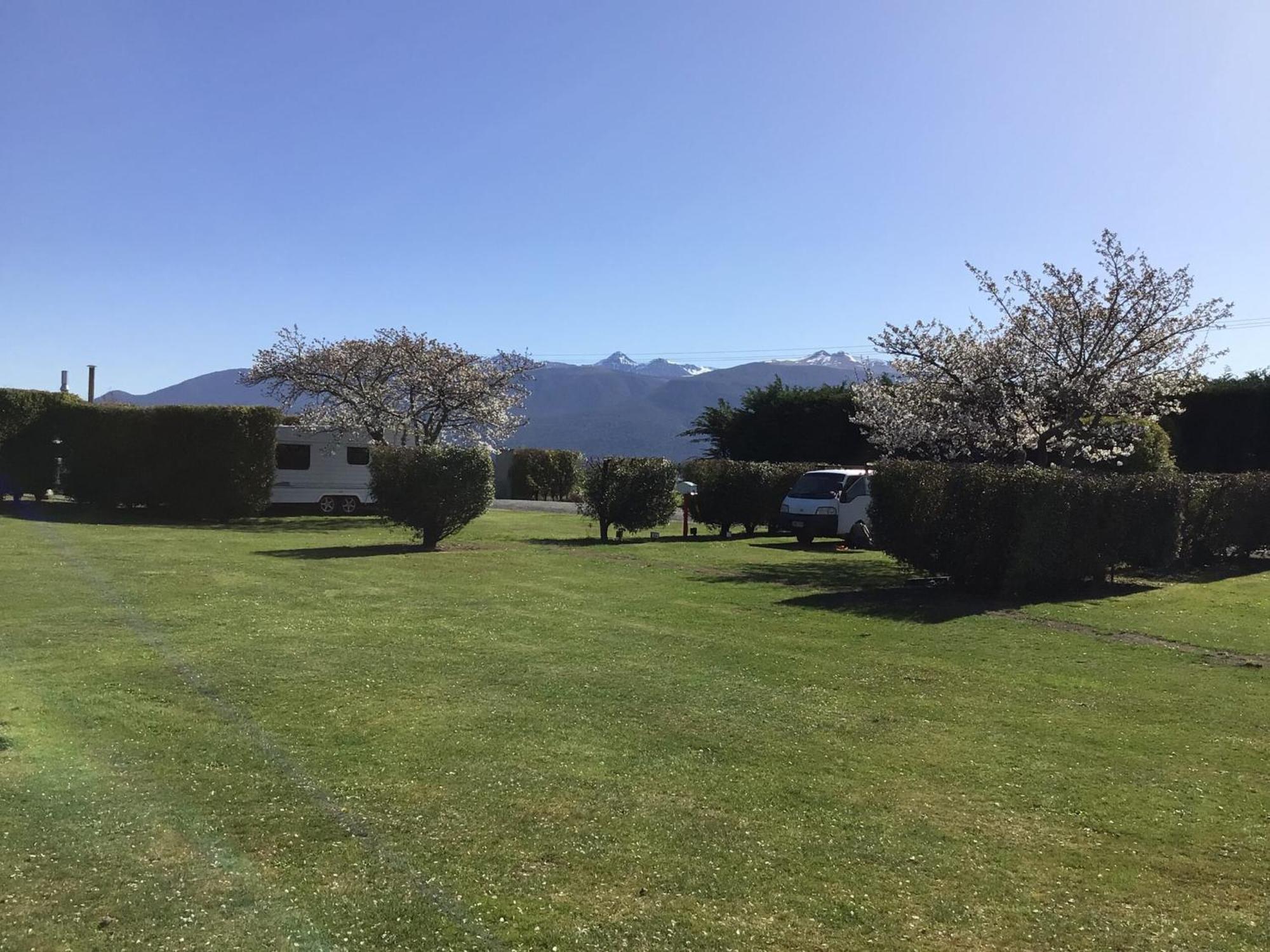 Fiordland Great Views Holiday Park Te Anau Esterno foto