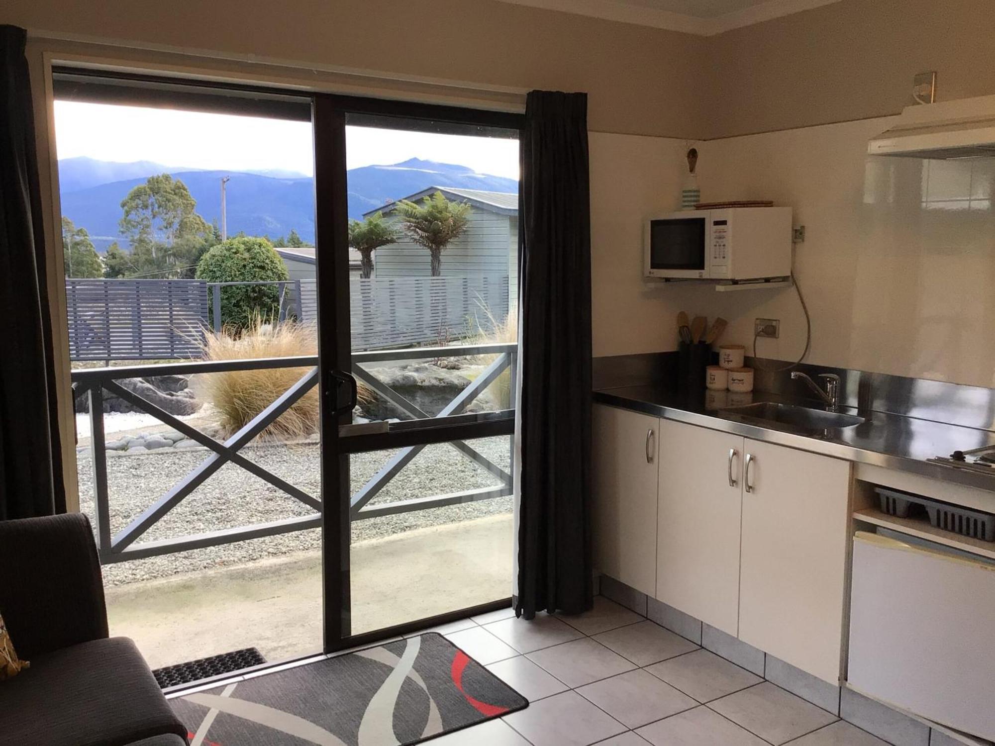 Fiordland Great Views Holiday Park Te Anau Esterno foto