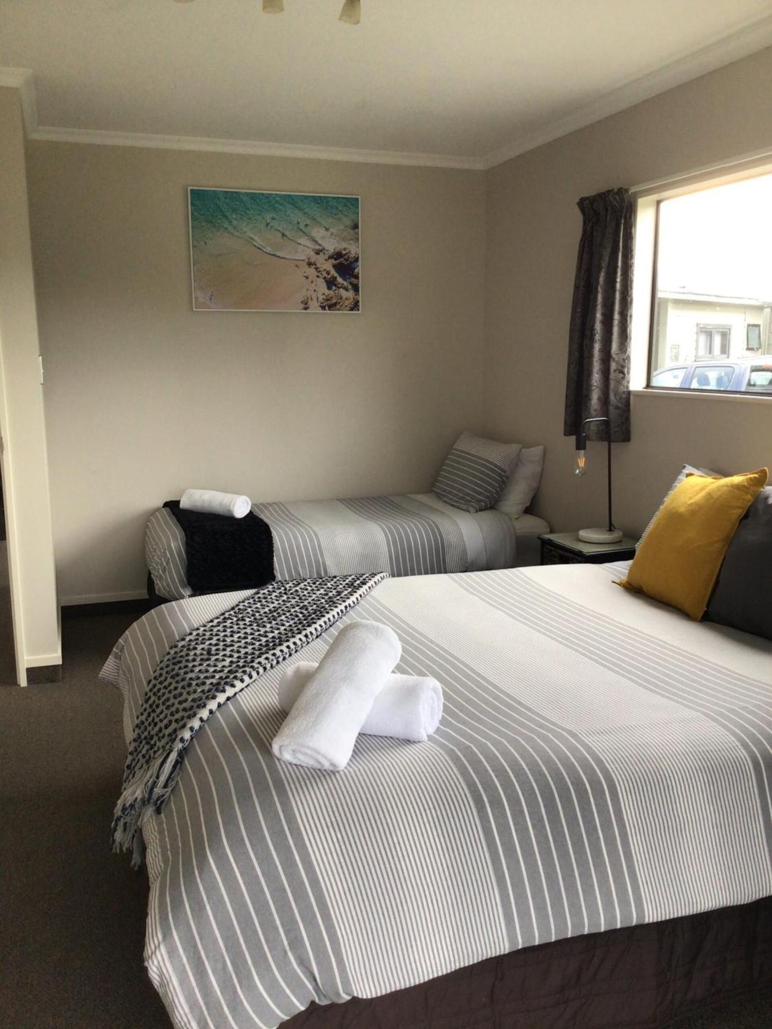 Fiordland Great Views Holiday Park Te Anau Esterno foto