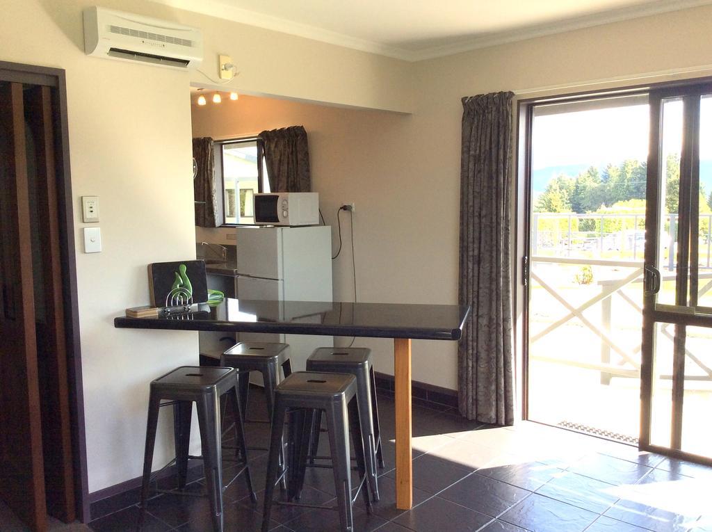 Fiordland Great Views Holiday Park Te Anau Esterno foto
